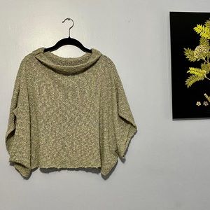 Thin pullover sweater.